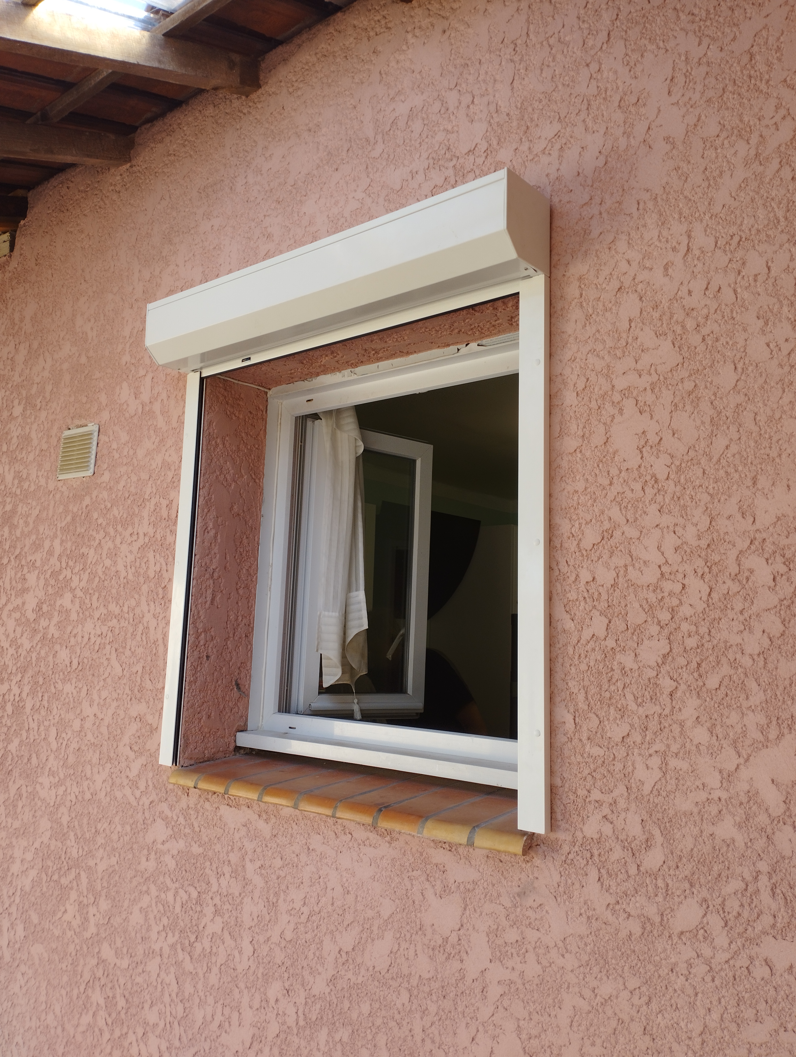 Installation d'un volet roulant